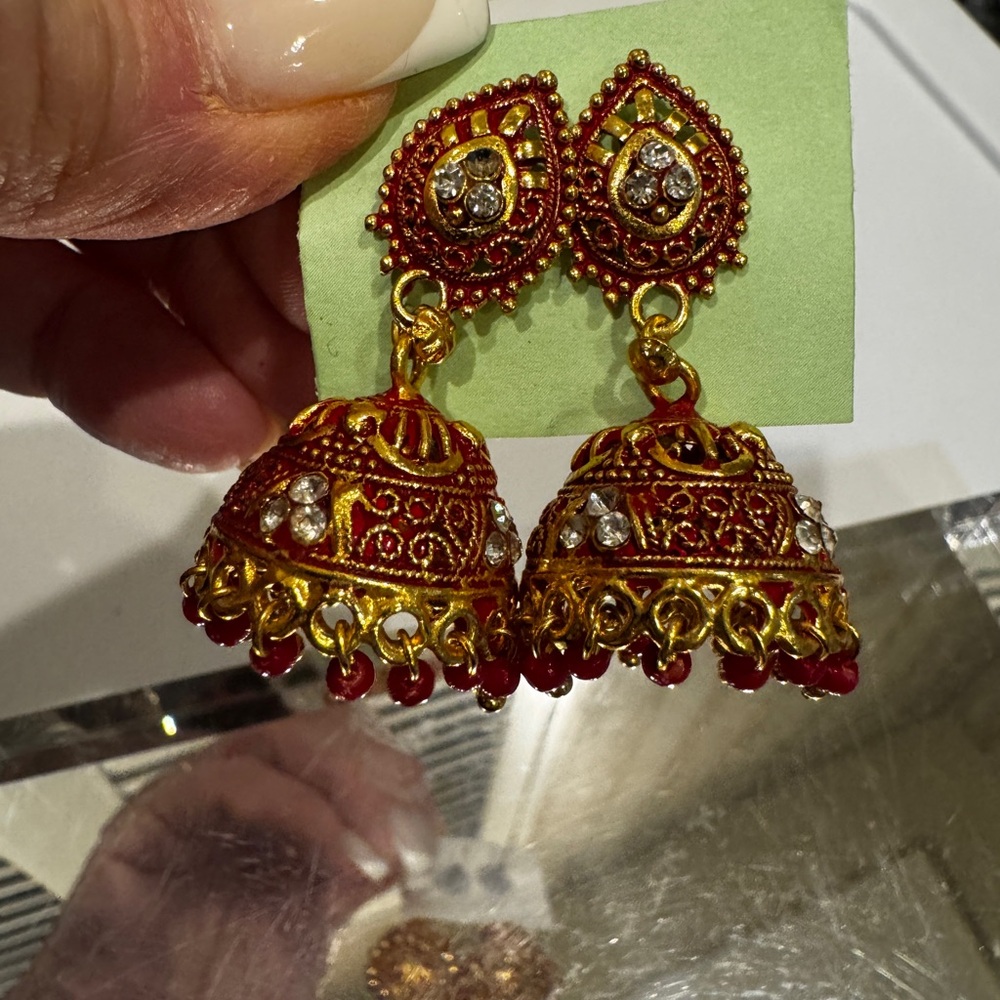 Elegant Red and Gold Jhumka Earrings‎